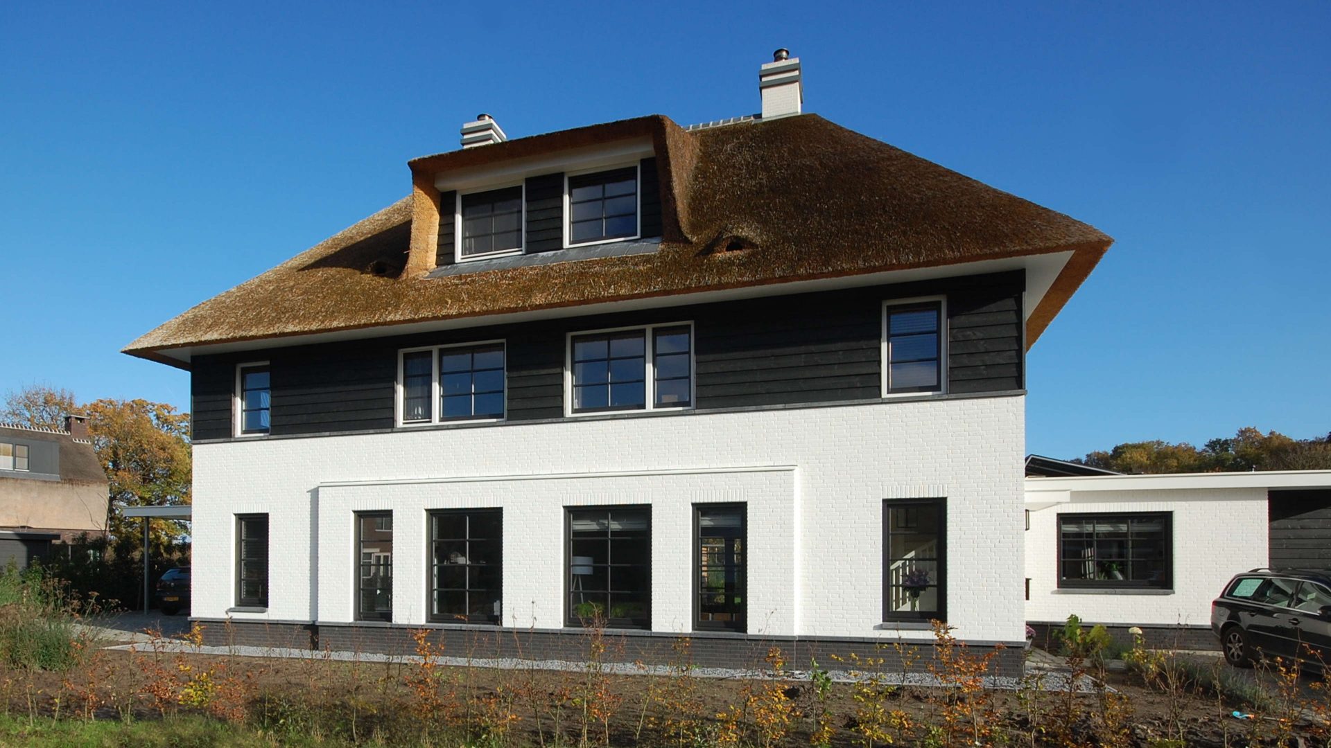Nieuwbouw Woning Riet Landelijk Wit Metselwerk 2O1 Kap ©Tijmen Bos Architecten 1920X1080