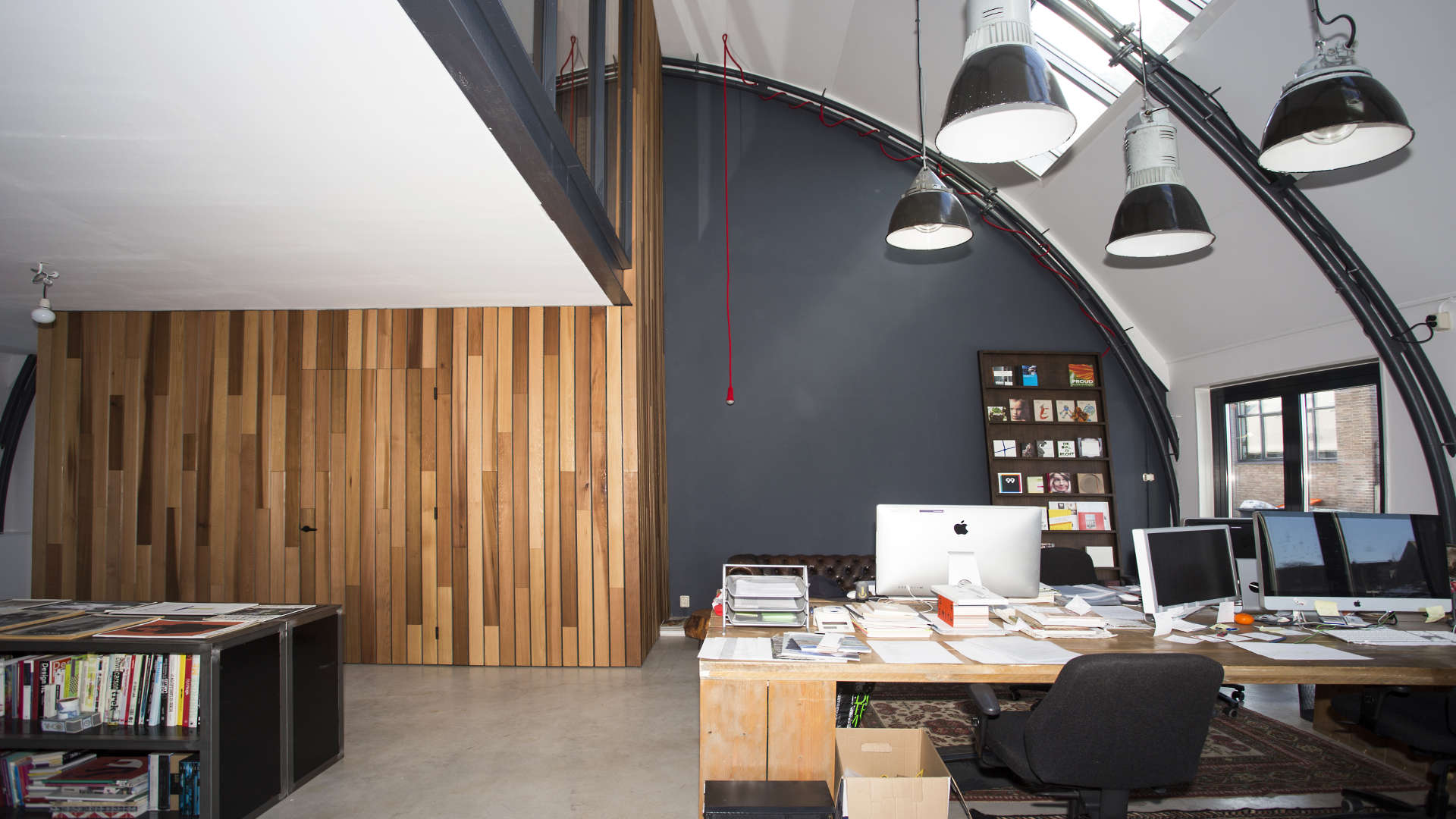 Ontwerp Modern Kantoor Loft Gerenoveerde Fabriekshal Deventer Industrieel Design Warme Uitstraling Materiaal Hout Staal Mooie Detail